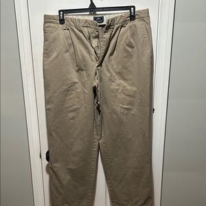 Dockers Men's Khaki Chinos